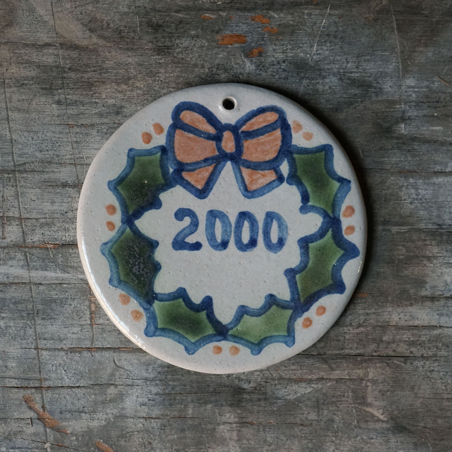 Round Ornament - 2000 Design