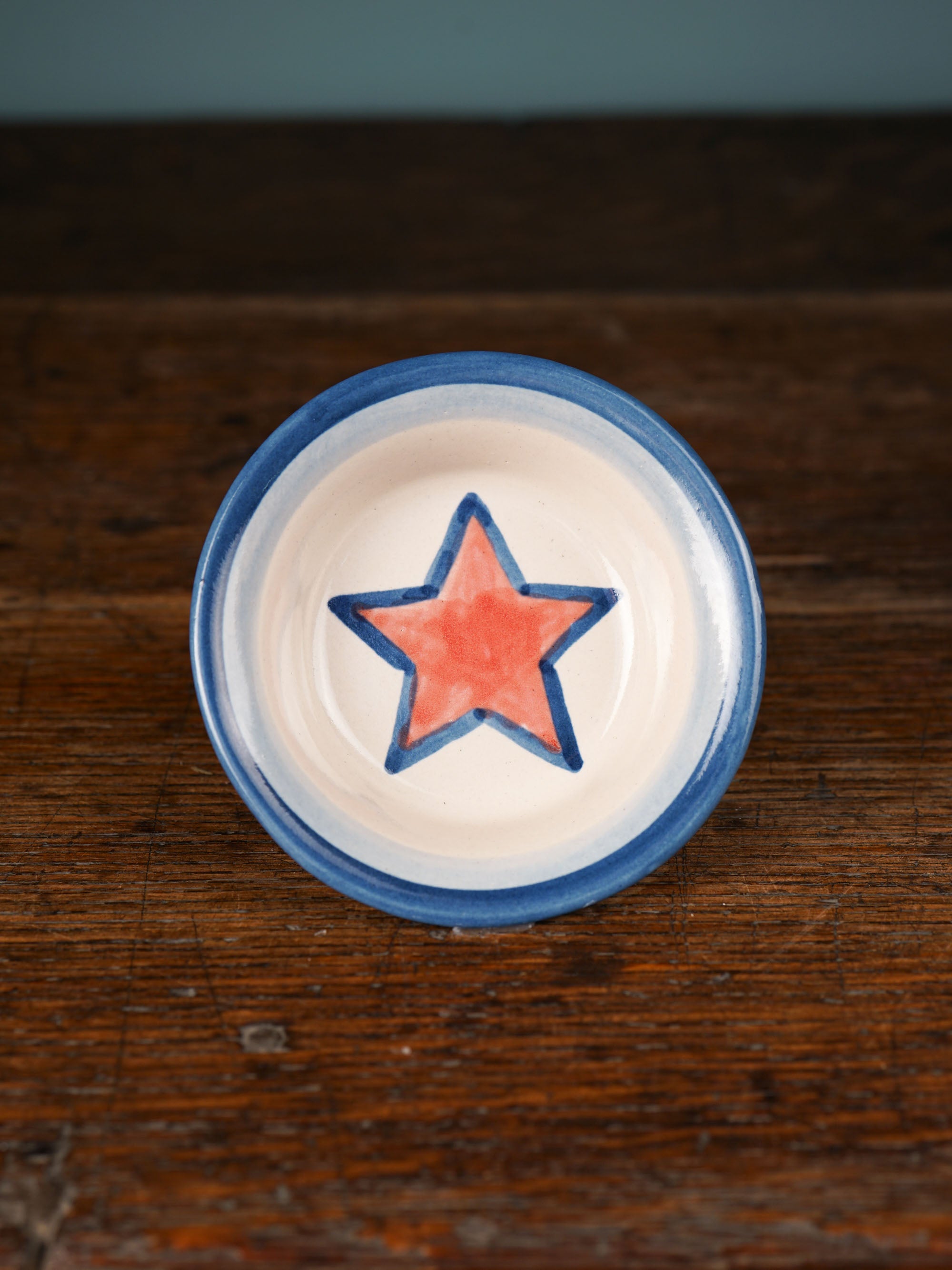 Red Star Ramekin