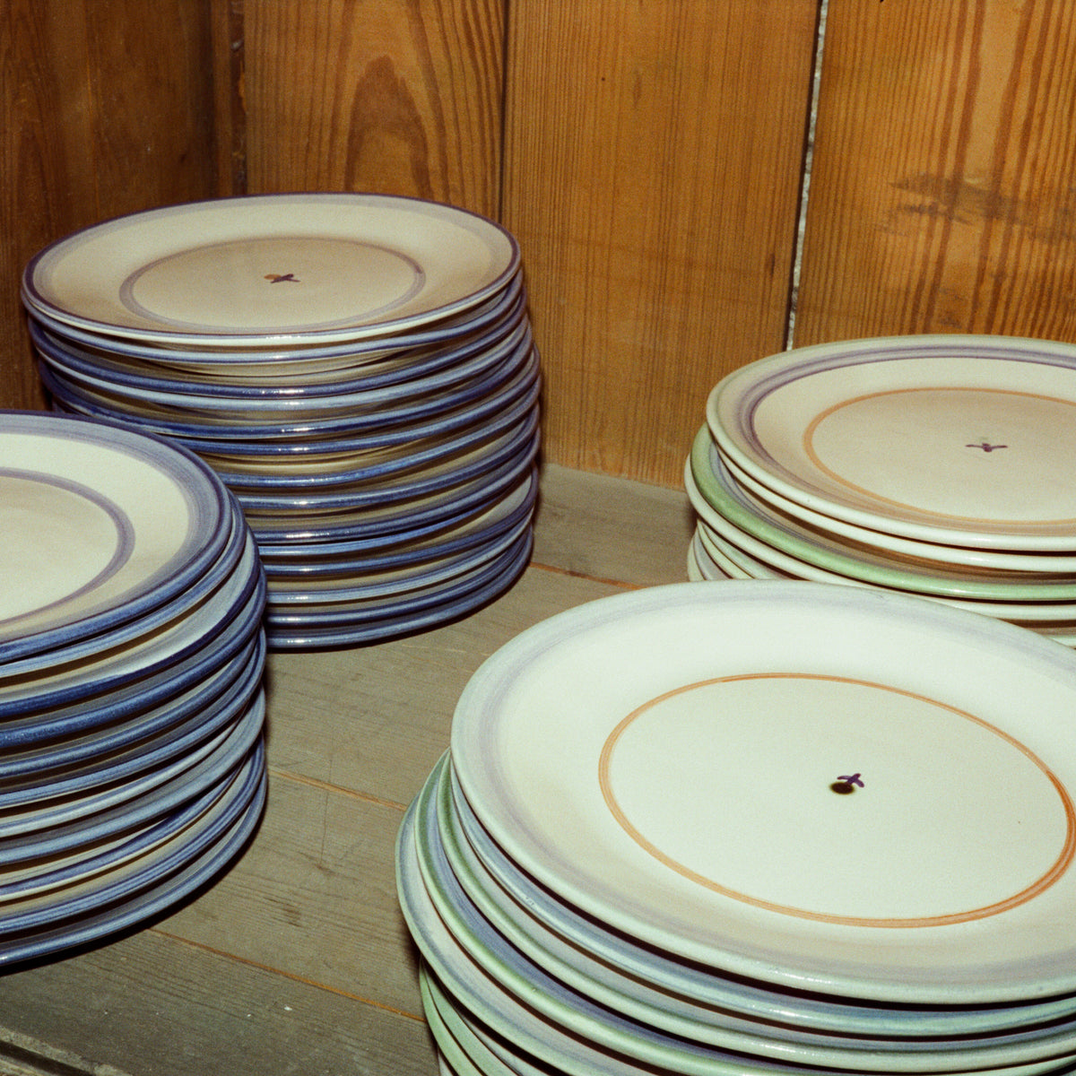 Forget-Me-Not Dinner Plate in Blue