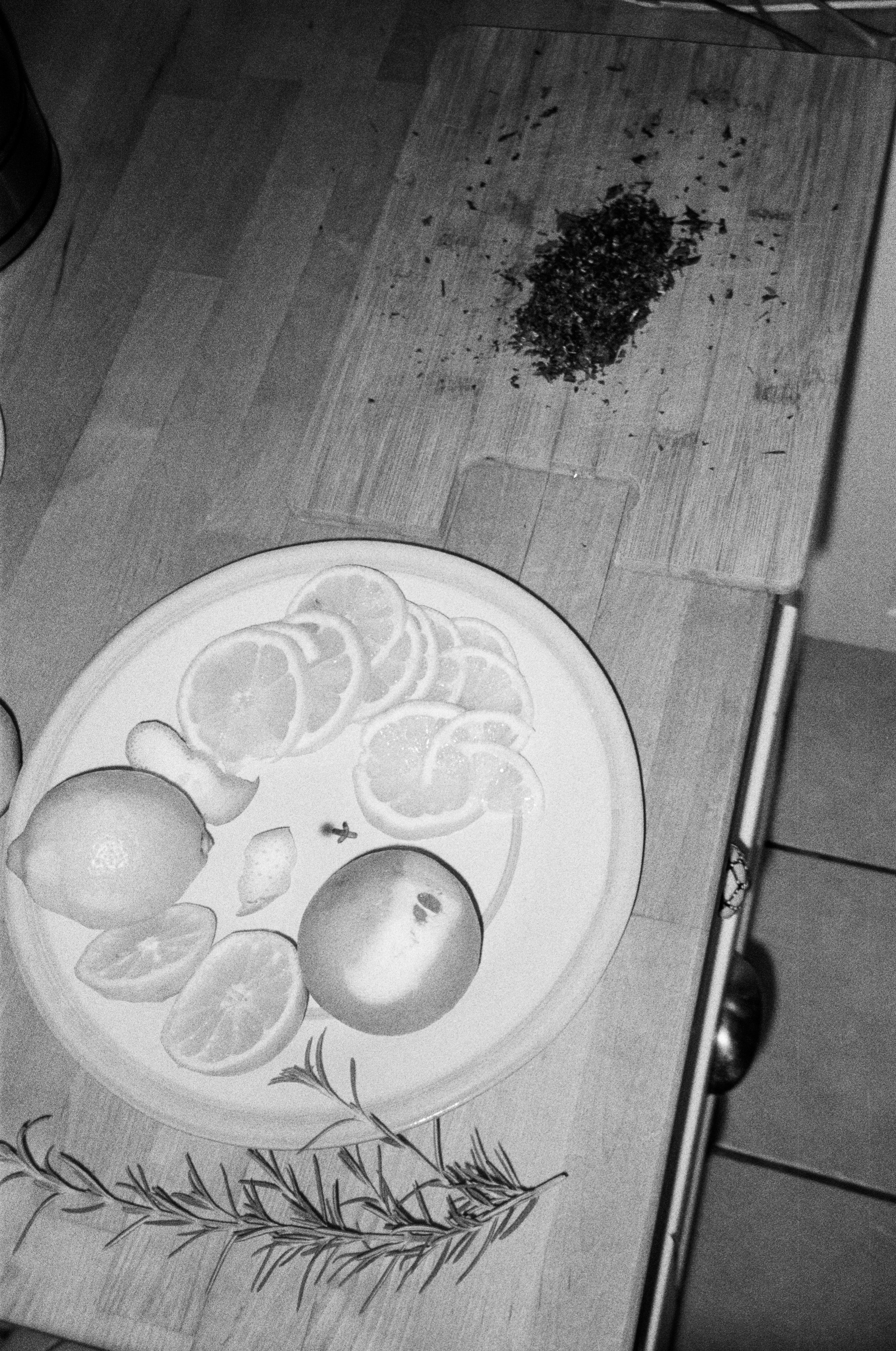 Forget-Me-Not Dinner Plate in Green