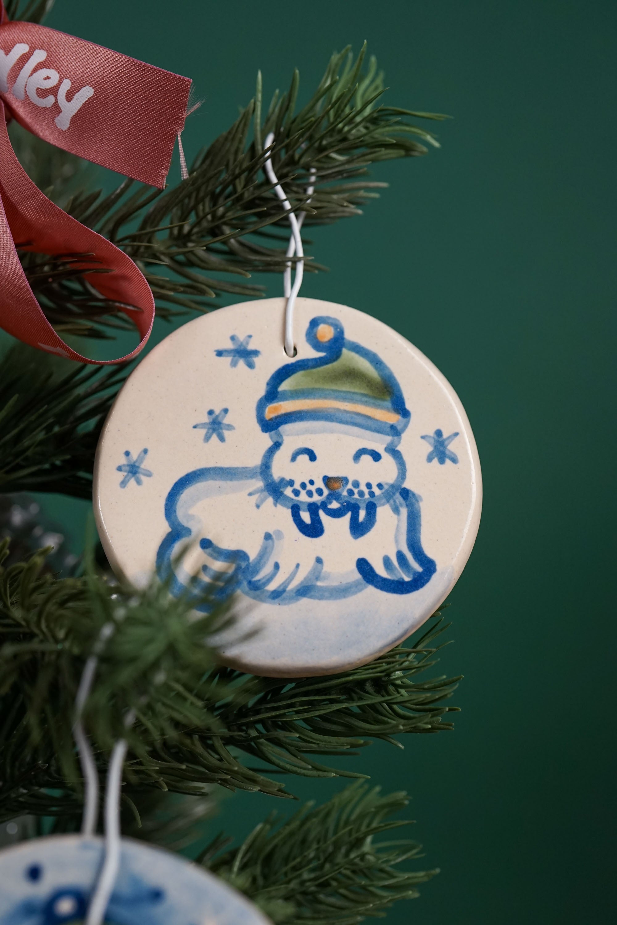 Walrus Polar Pal Round Ornament