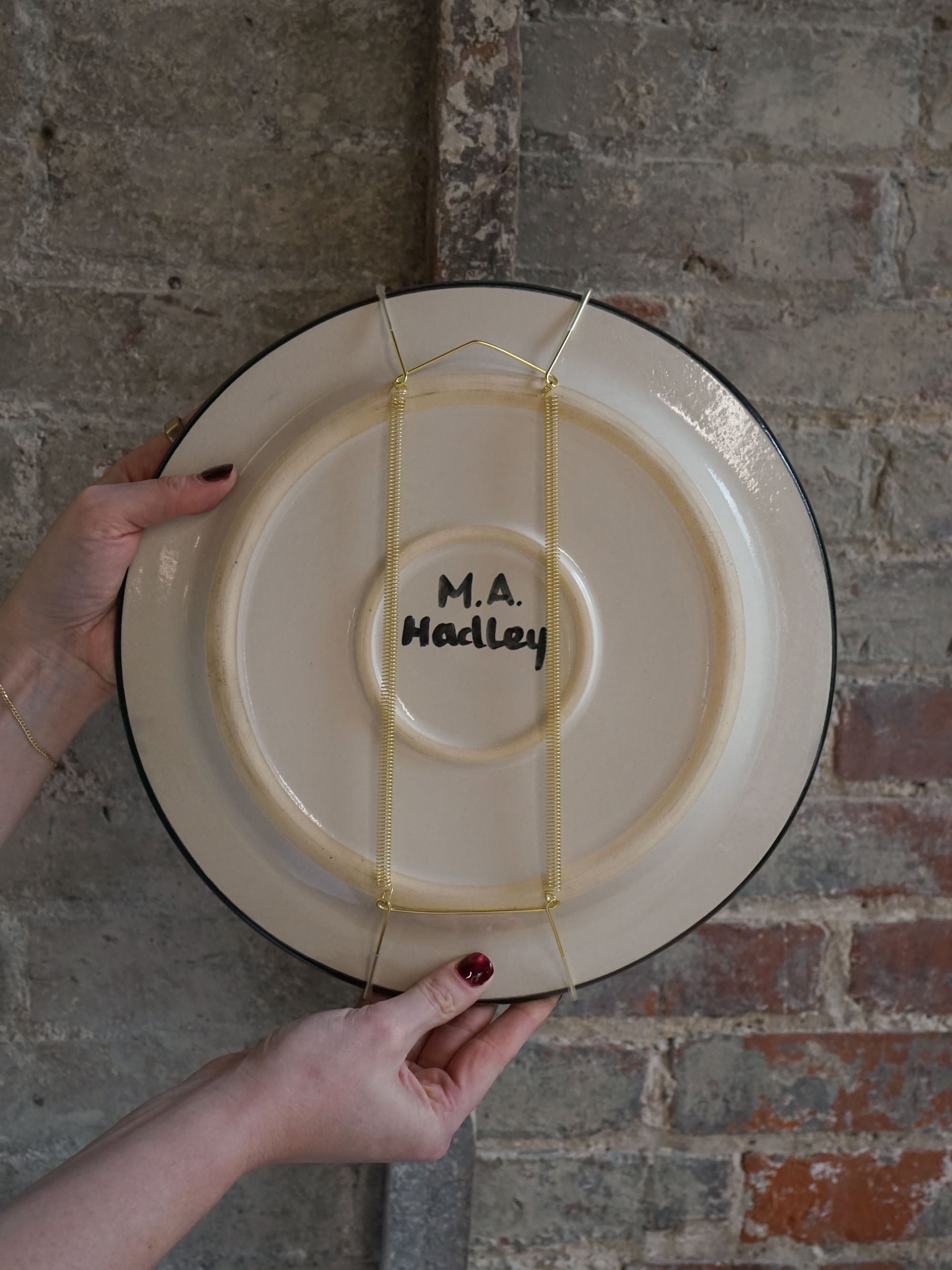 Large Wall Mount Plate Hanger in Gold