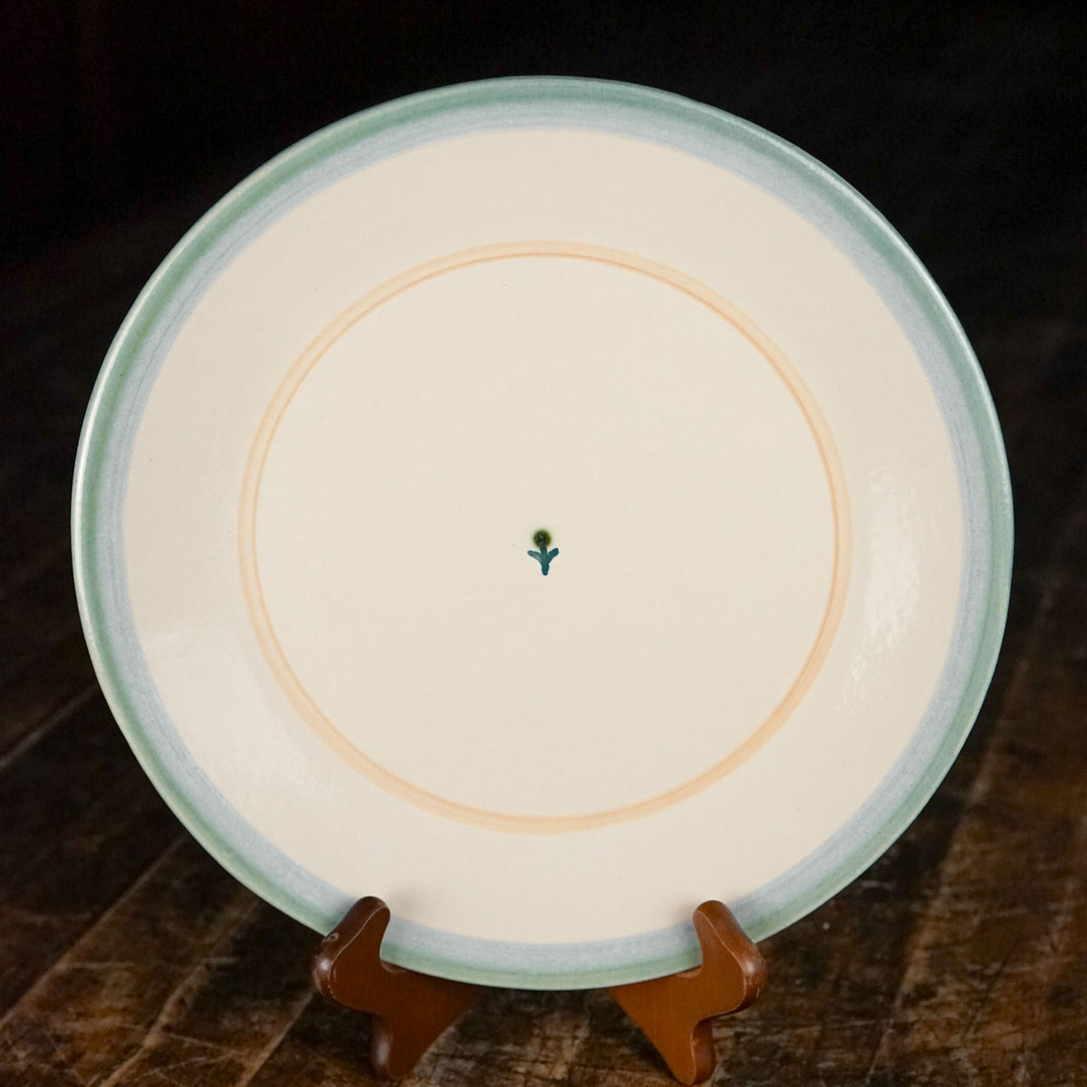Forget-Me-Not Dinner Plate in Green
