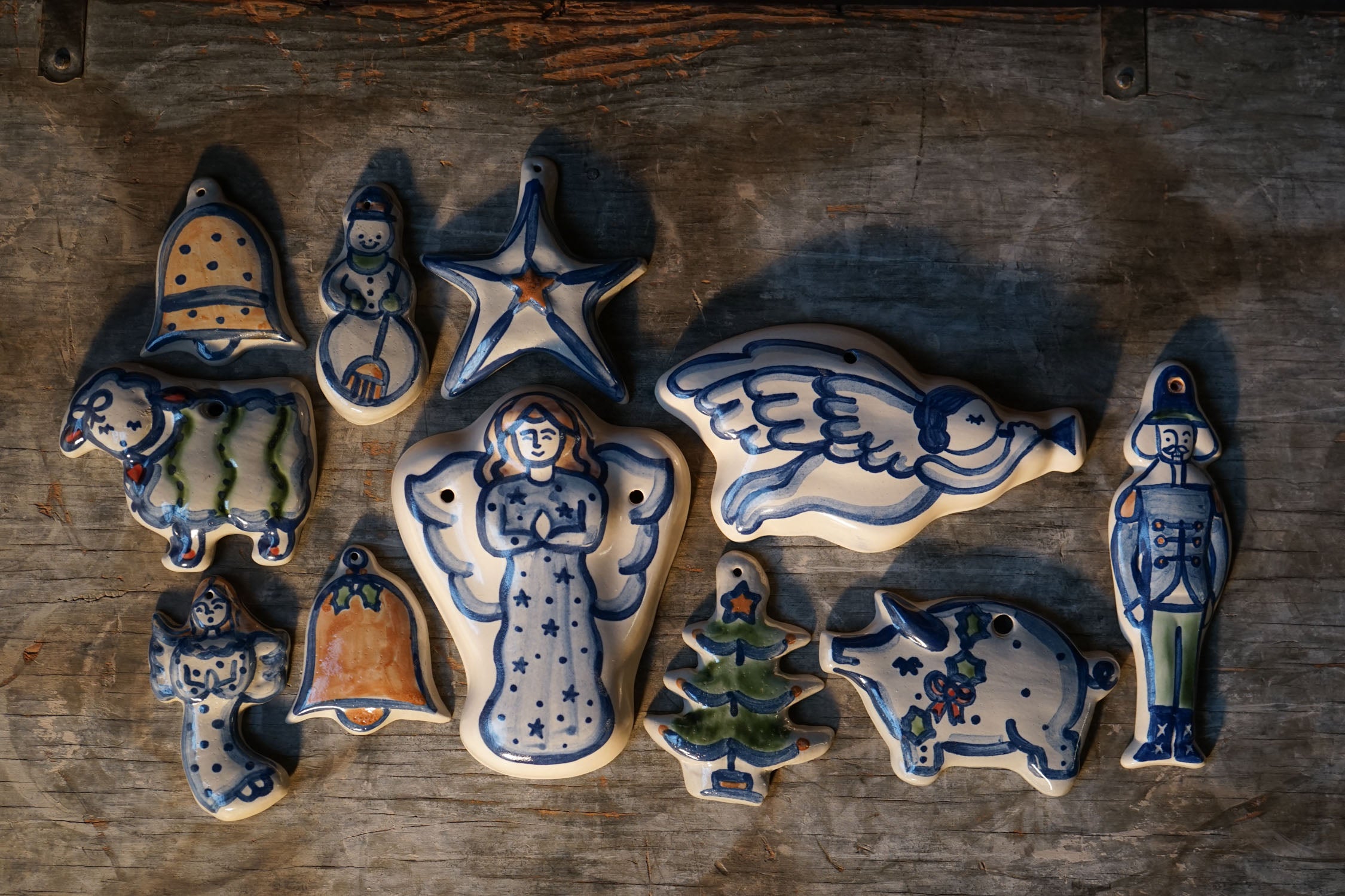 Shaped Ornament - Bell with Dots