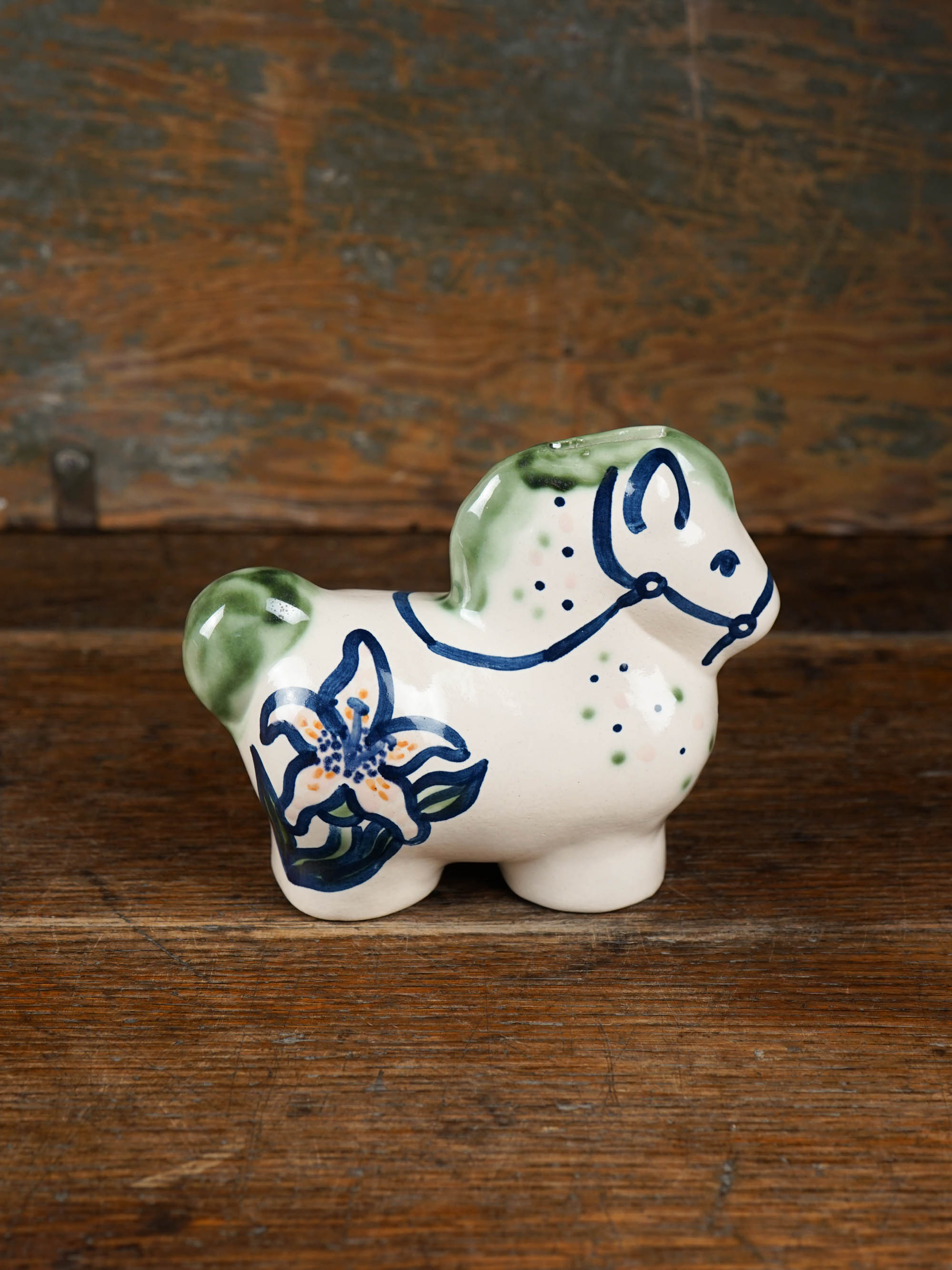 Lily Horse Bank