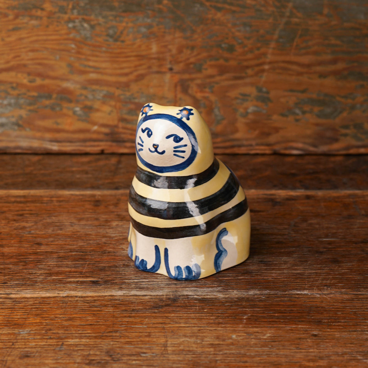 Kitty Bee Kitten