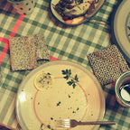 Forget-Me-Not Dinner Plate in Green