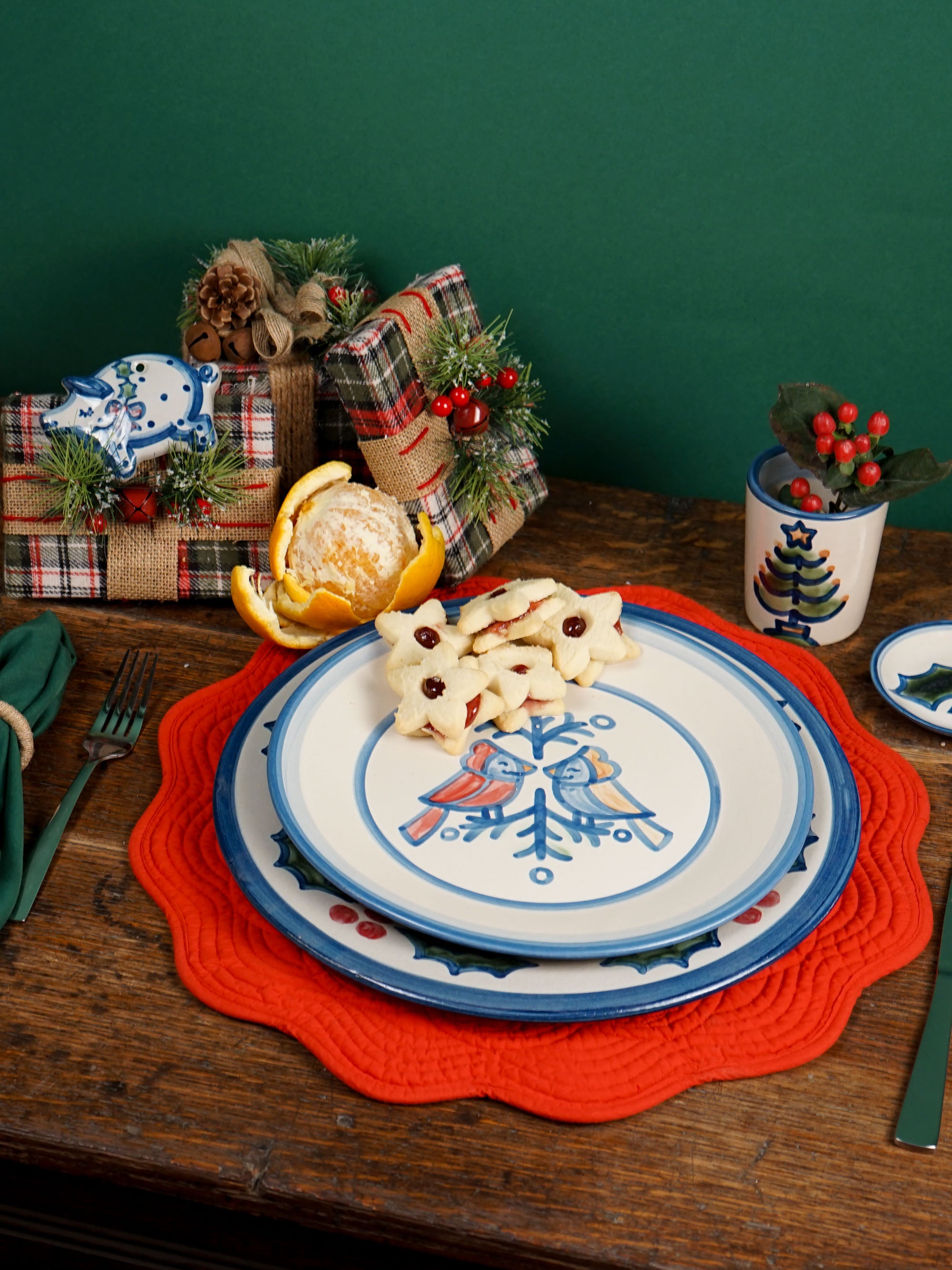 Kissing Cardinals Dinner Plate