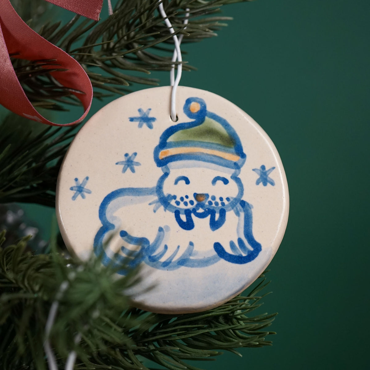 Walrus Polar Pal Round Ornament