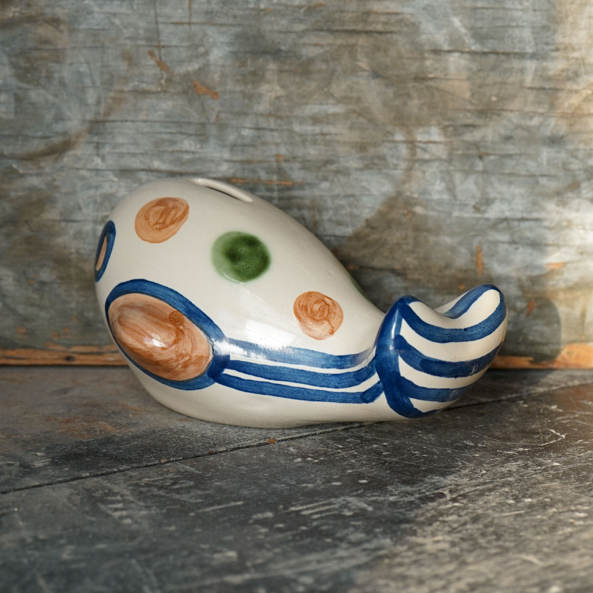 Country Dot Whale Bank