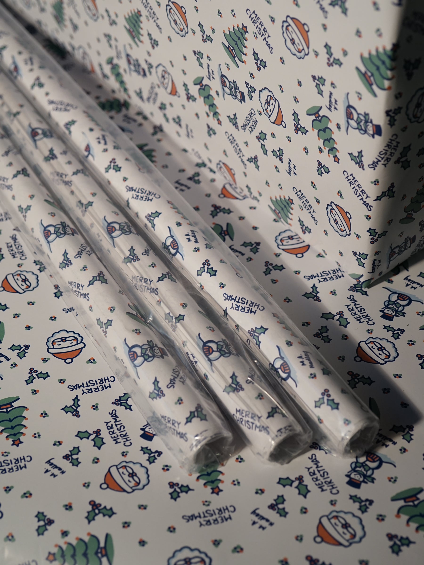 Hadley Holiday Gift Wrap