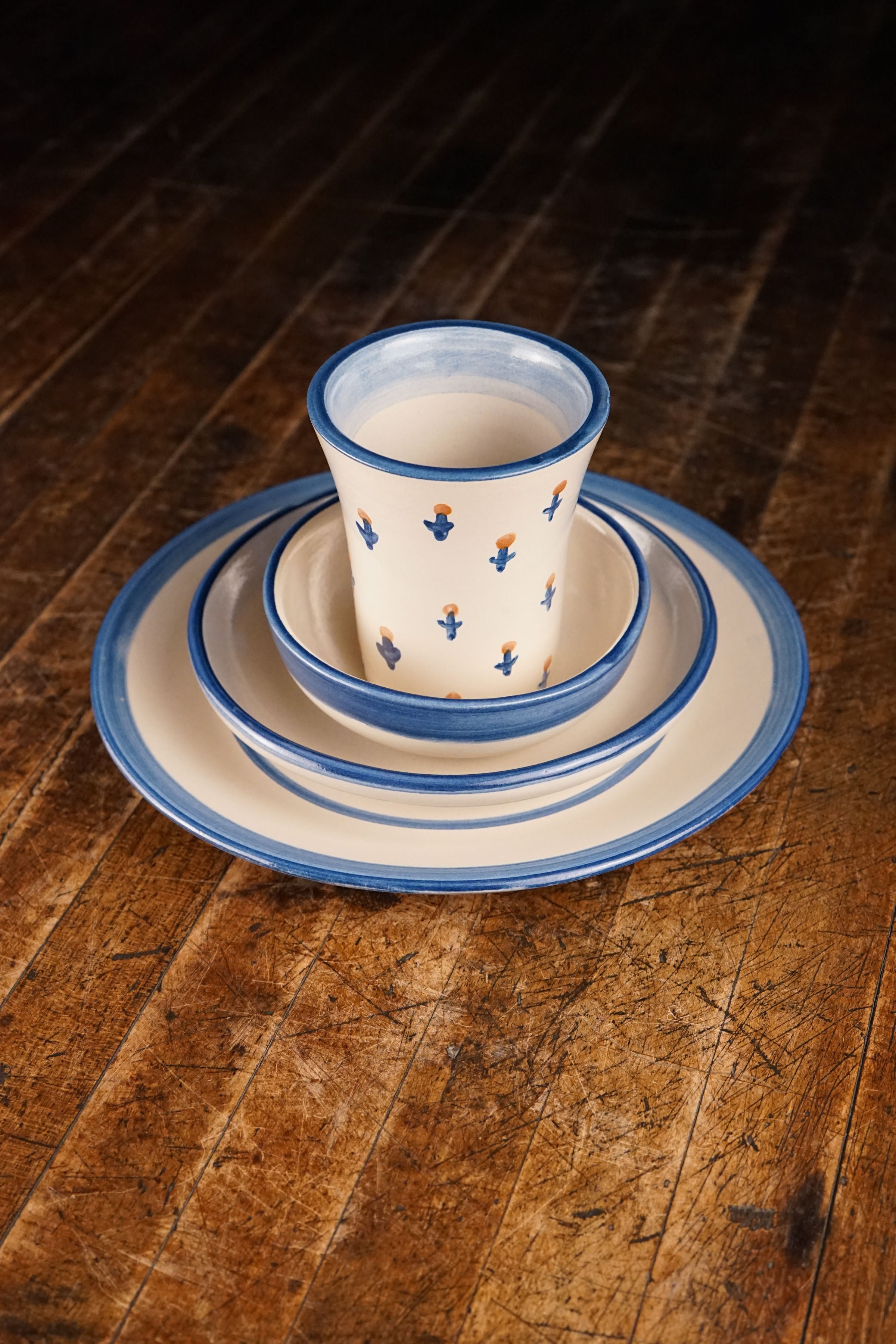 Forget-me-not Dinnerware Set of 4