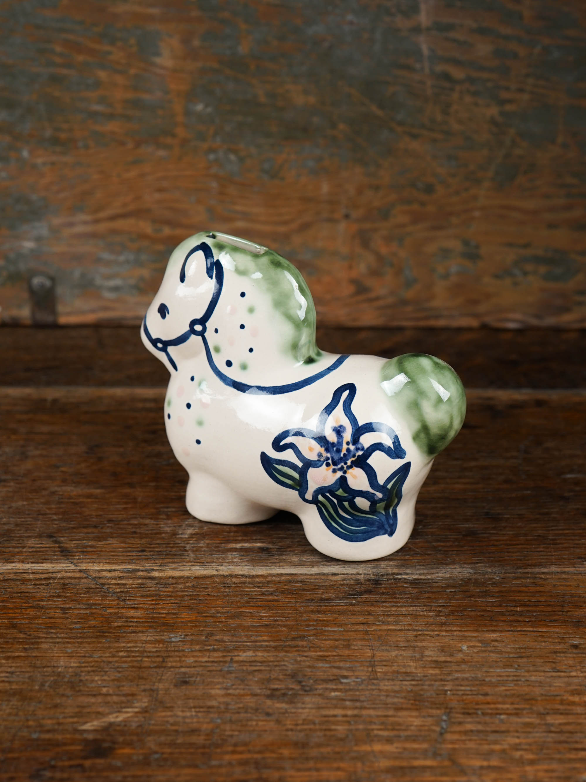 Lily Horse Bank
