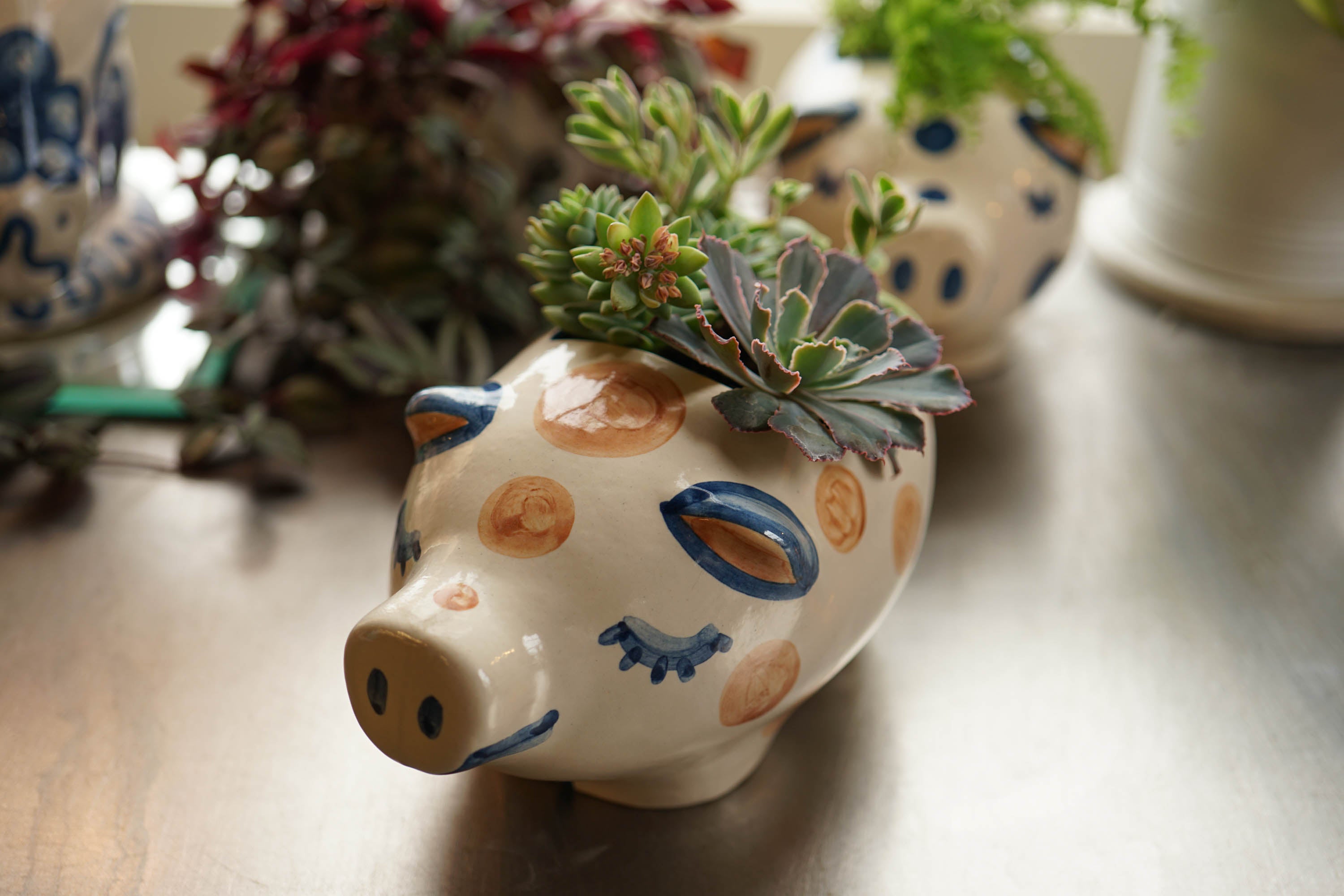 Rust Dot Pig Planter