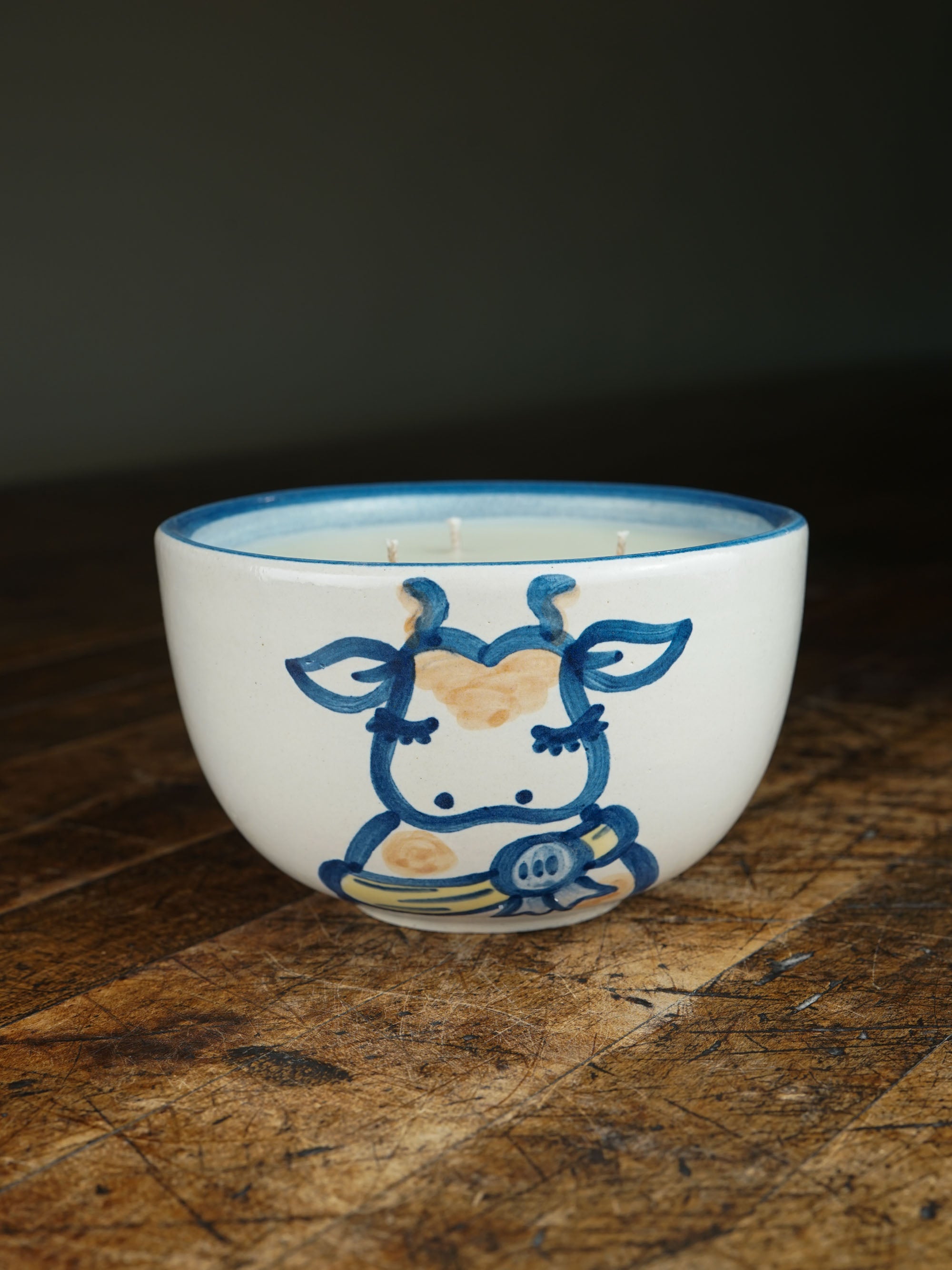 Pride of the Bovine World Candle