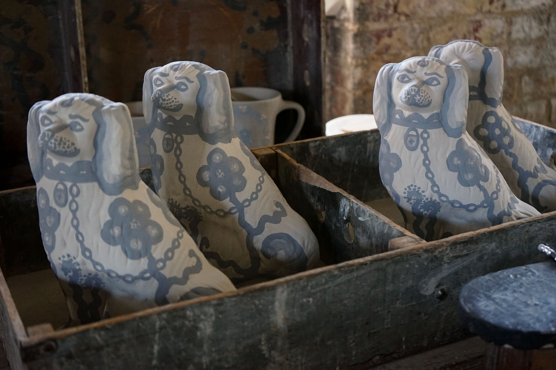 Staffordshire Dog Figure - Left Facing